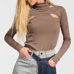 Open back hollow slim high collar top
