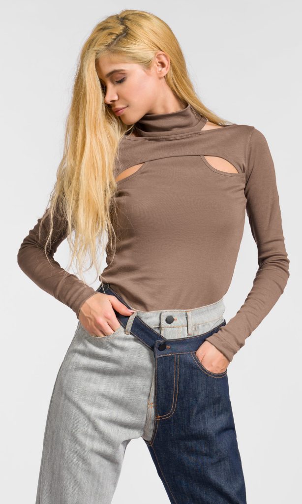 Open back hollow slim high collar top